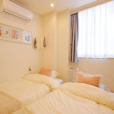 Ferienwohnung Meee Shinjuku Präfektur Tokio Exterior foto